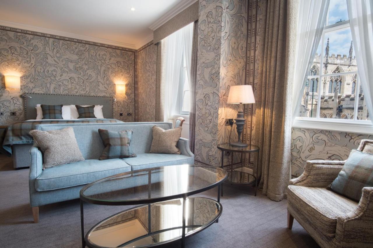 The Beverley Arms Hotel Exterior photo A suite at the hotel